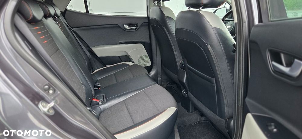 Kia Stonic 1.6 CRDi Platinum Edition - 23