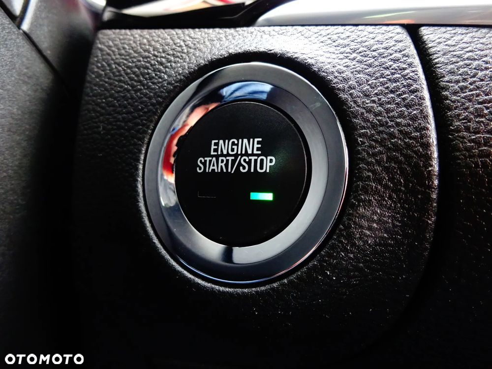 Opel Astra 1.4 T Dynamic S&S - 10