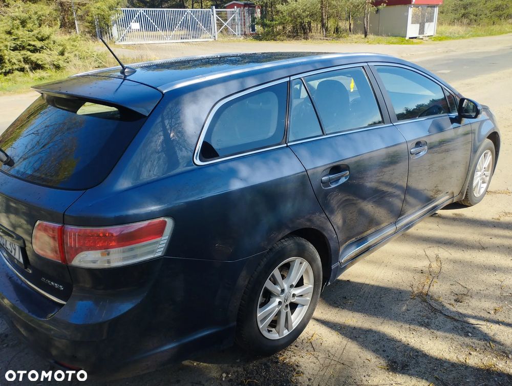 Toyota Avensis 1.8 Luna - 14