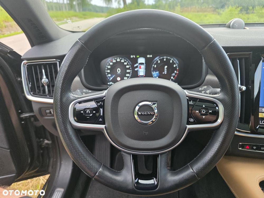 Volvo V90 Cross Country T6 AWD - 2