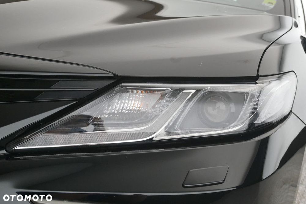 Toyota Camry 2.5 Hybrid Comfort CVT - 13