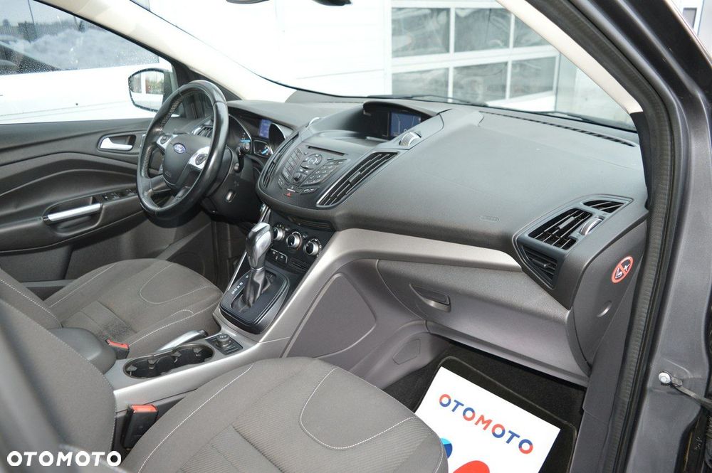 Ford Kuga - 25