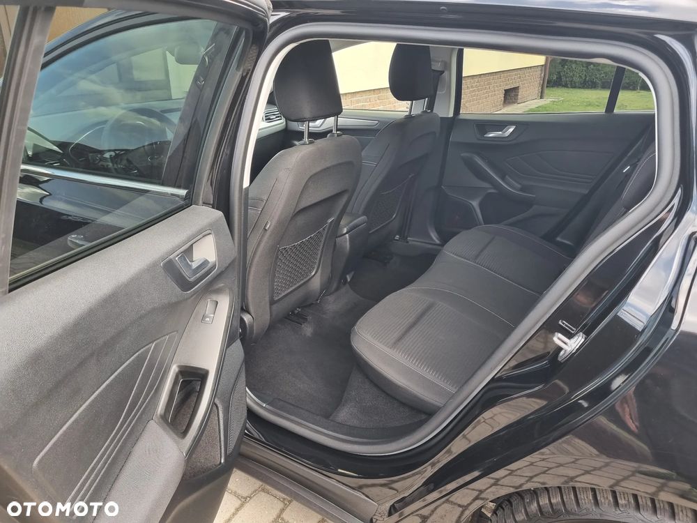 Ford Focus 1.5 EcoBlue Active Business - 15