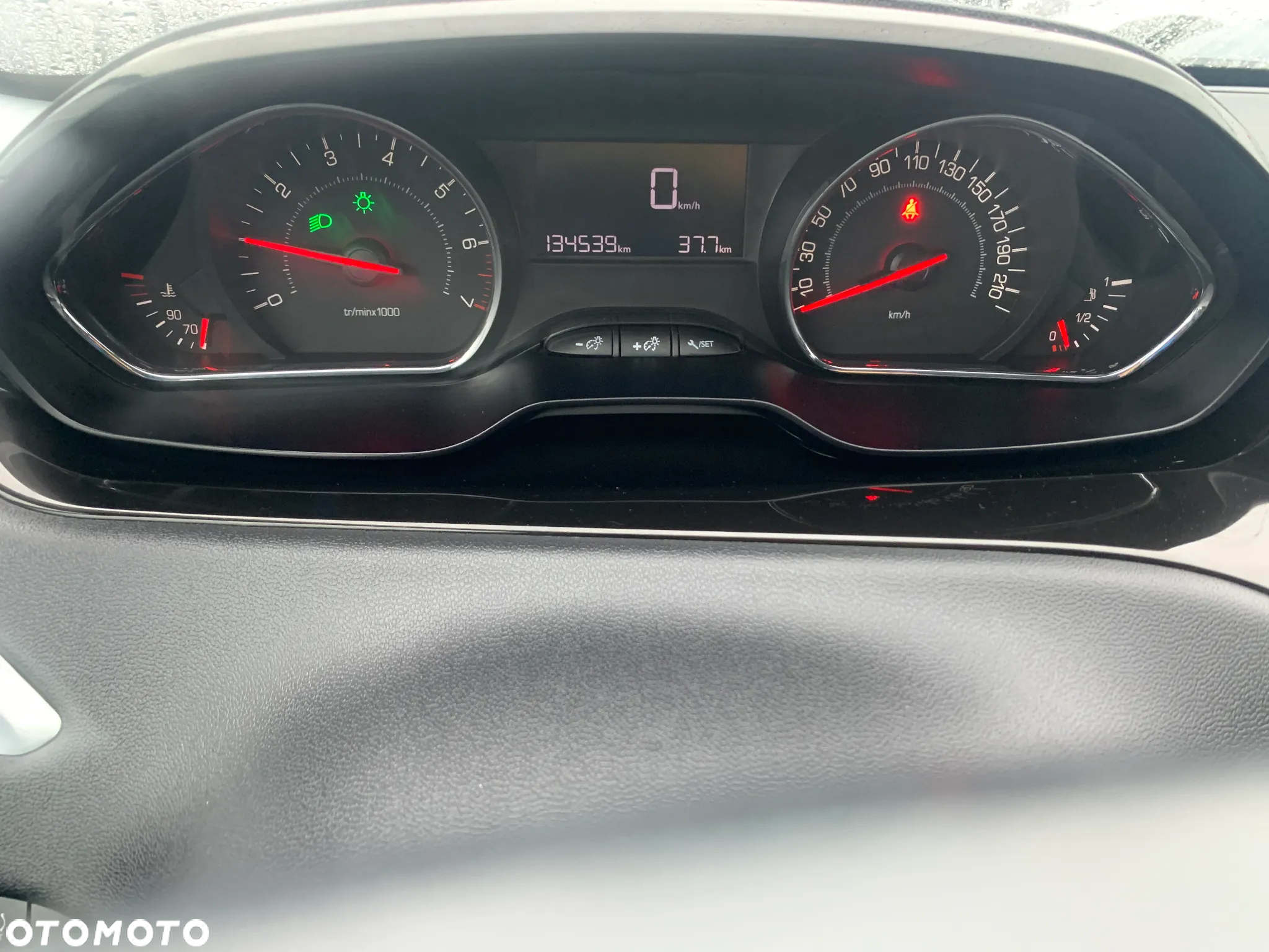 Peugeot 208 1.2 PureTech Style - 20