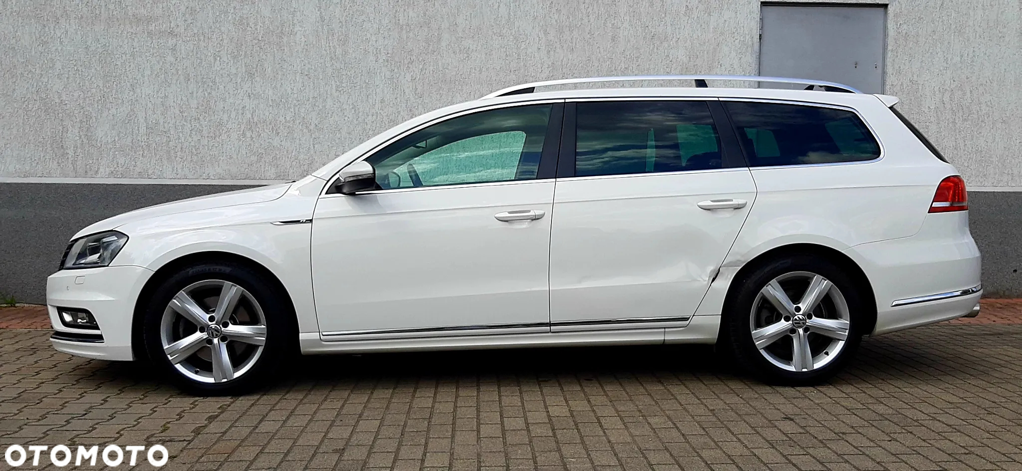 Volkswagen Passat Variant 2.0 TDI 4Motion BlueMotion Technol R-Line - 17