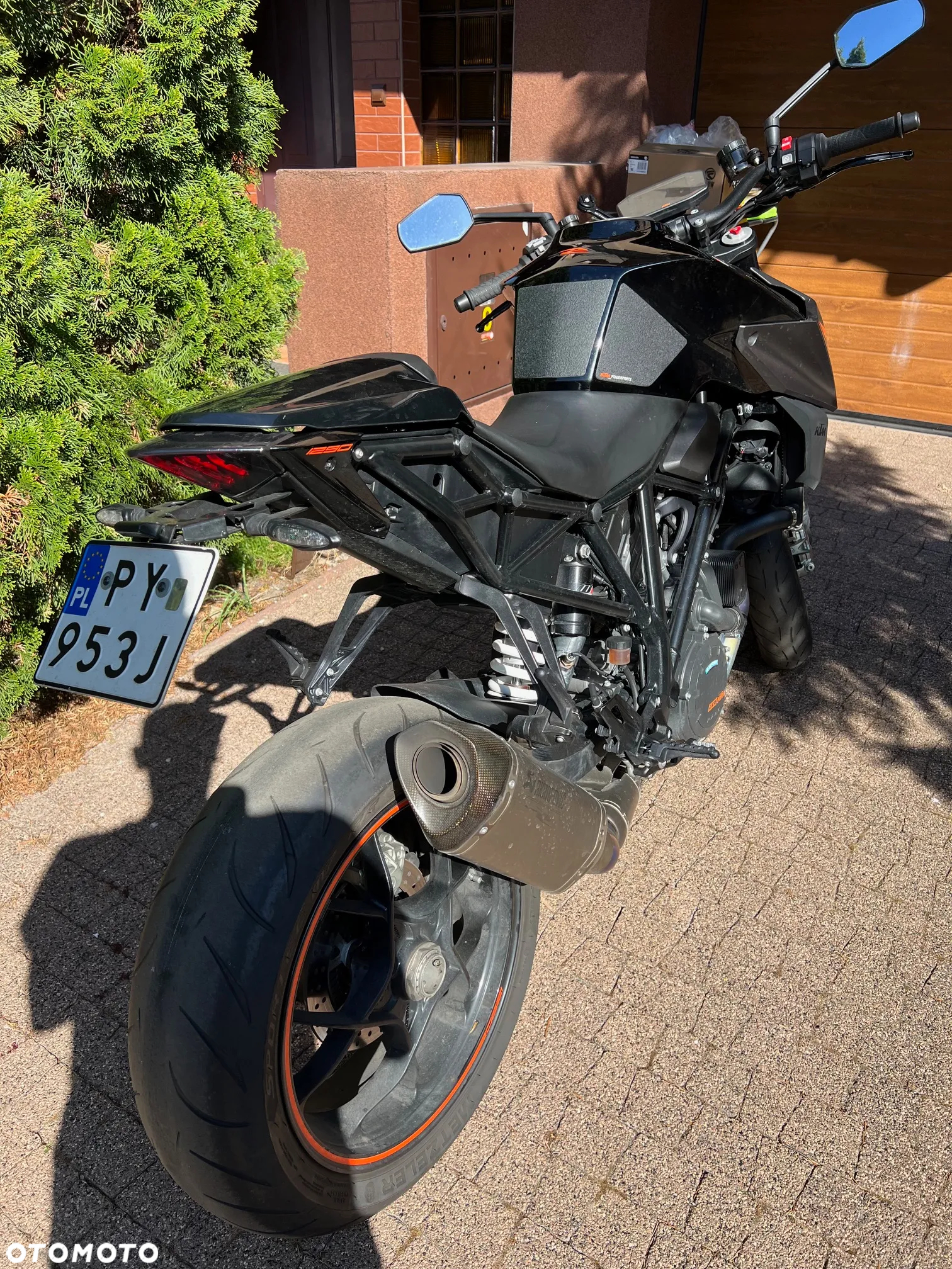 KTM Super Duke - 10
