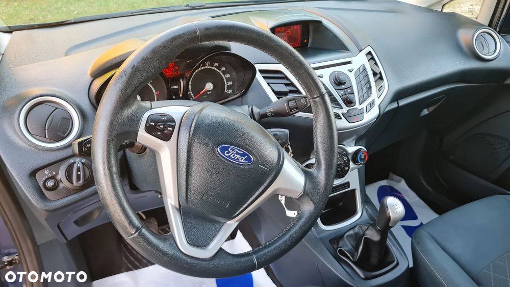 Ford Fiesta 1.25 - 21