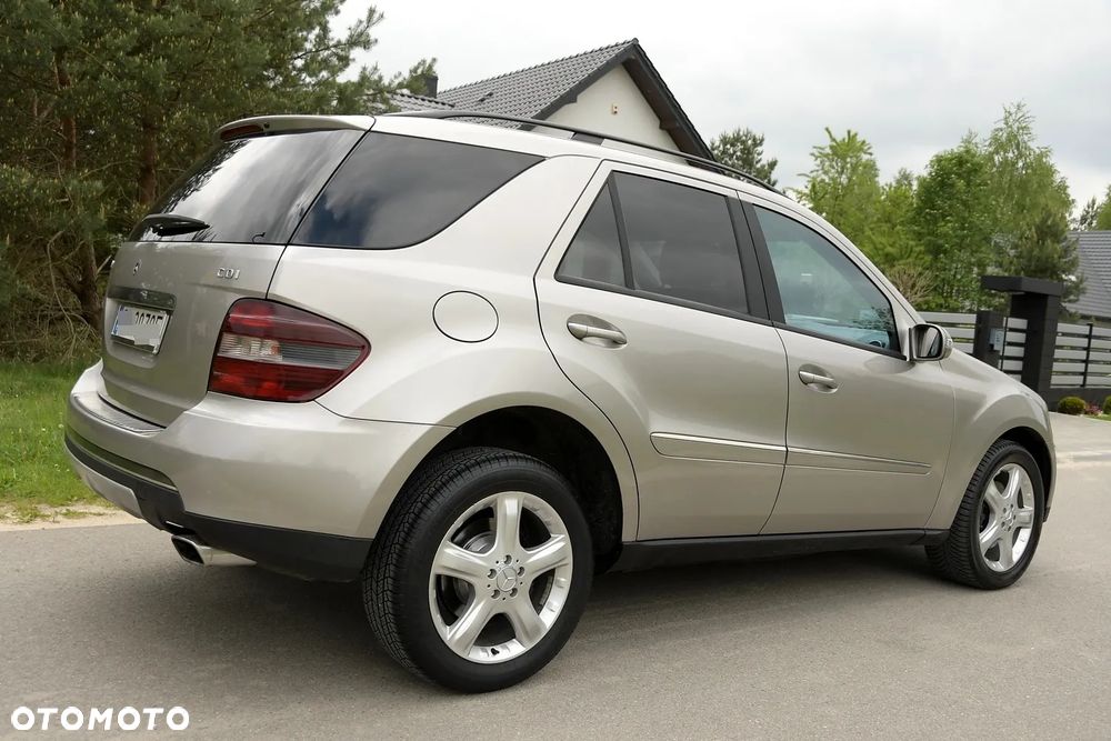 Mercedes-Benz ML - 7