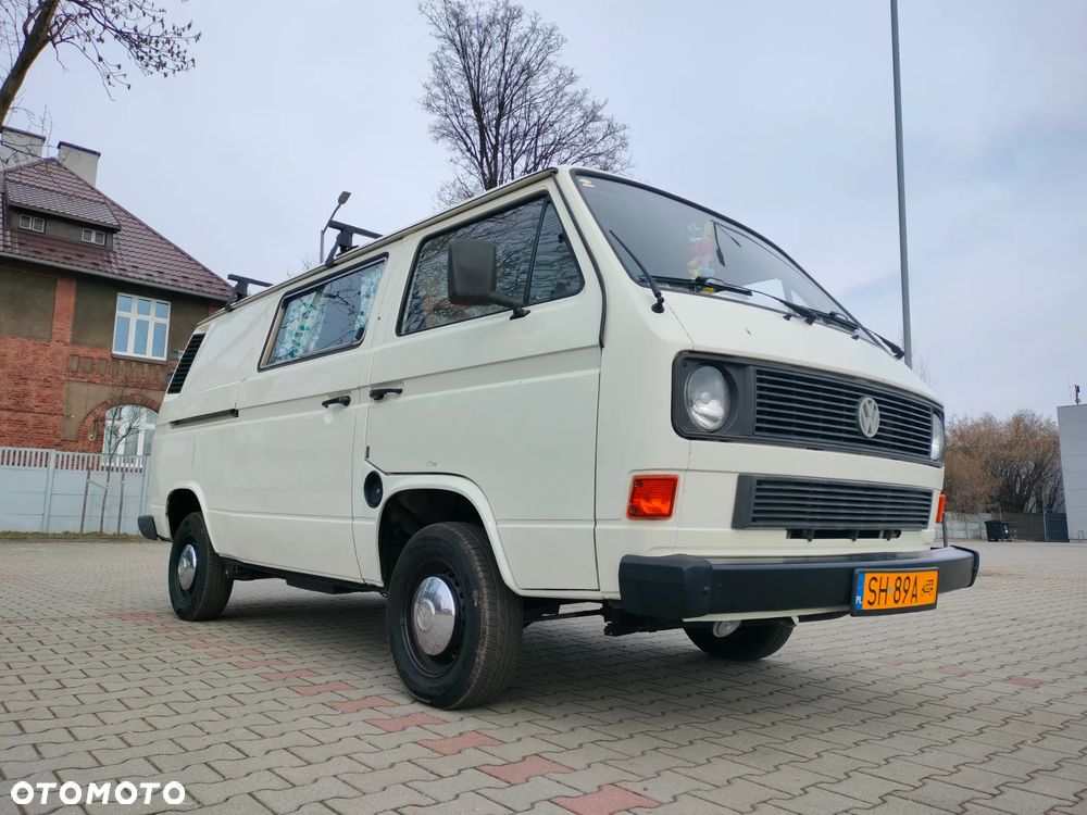 Volkswagen Transporter - 1