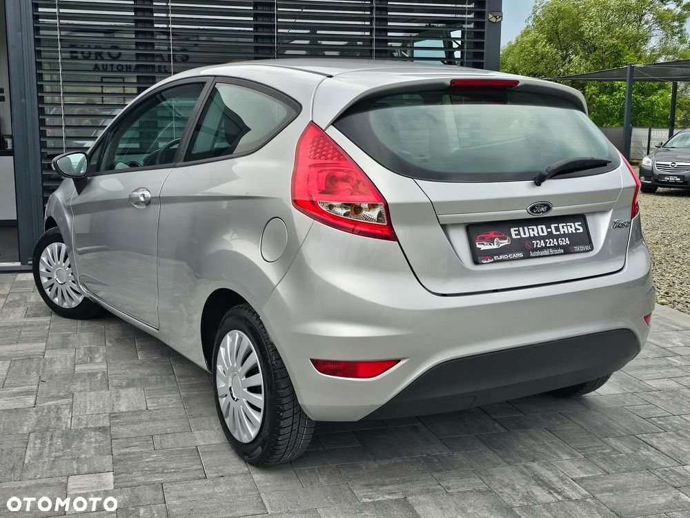 Ford Fiesta 1.25 Trend - 33