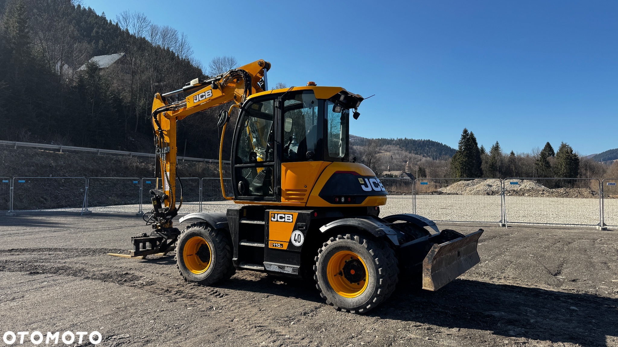 JCB HYDRADIG 110 - 3