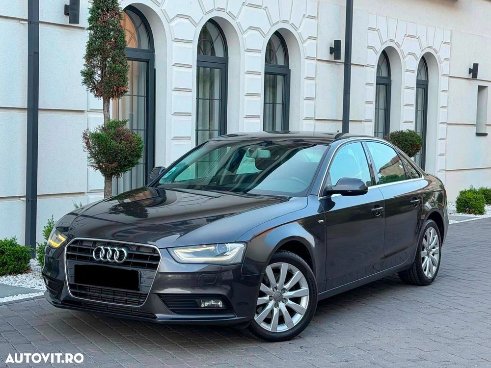 Audi A4 Limuzina 2.0 TDI DPF S line Sportpaket - 2