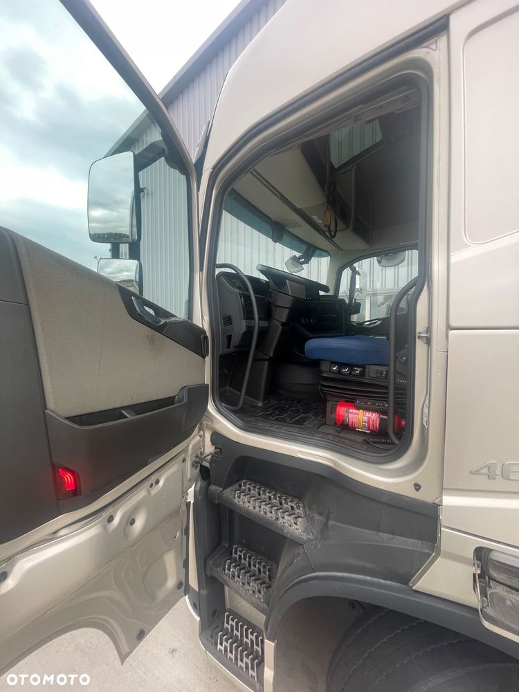 Volvo FH 460 GLOBETROTTER I-SAVE - 8