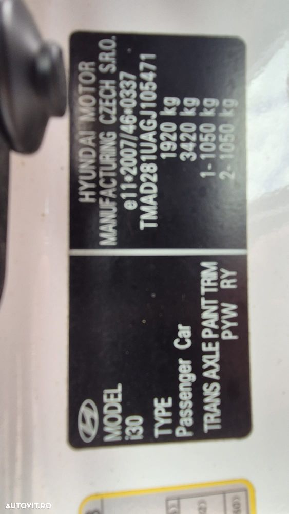 Hyundai i30 blue Kombi 1.6 CRDi Trend - 20