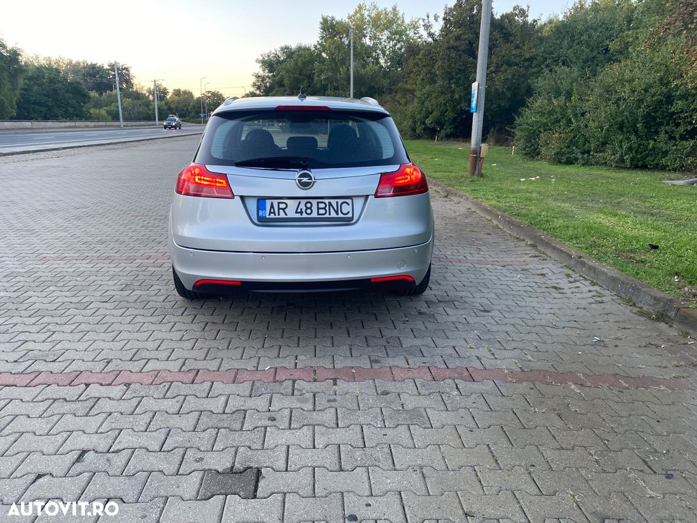 Opel Insignia 2.0 CDTI - 11