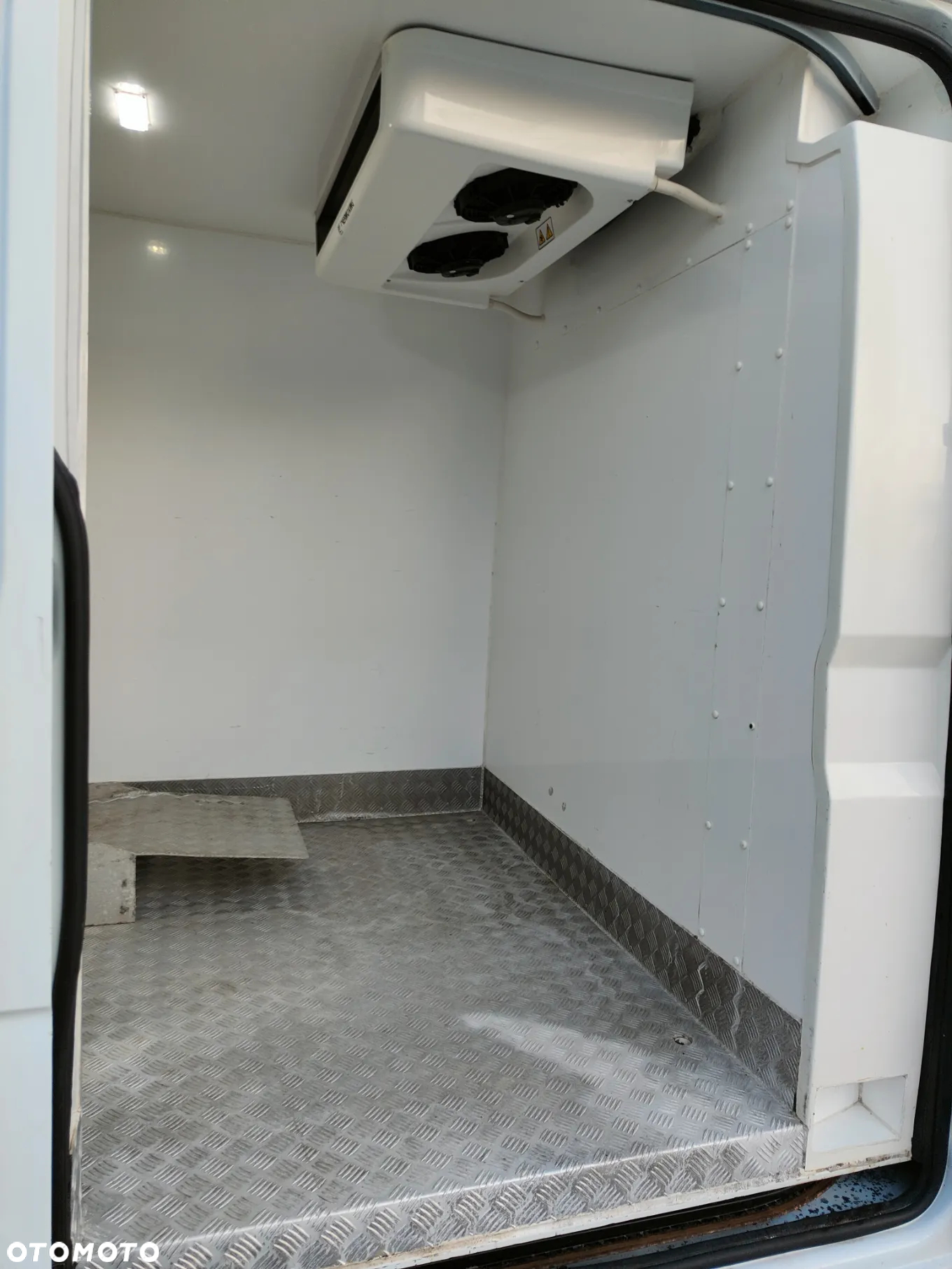 Renault Master 2,3 dCi L2H2 Chłodnia Thermo King - 9