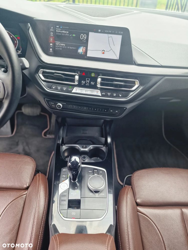 BMW Seria 1 120i Sport - 16