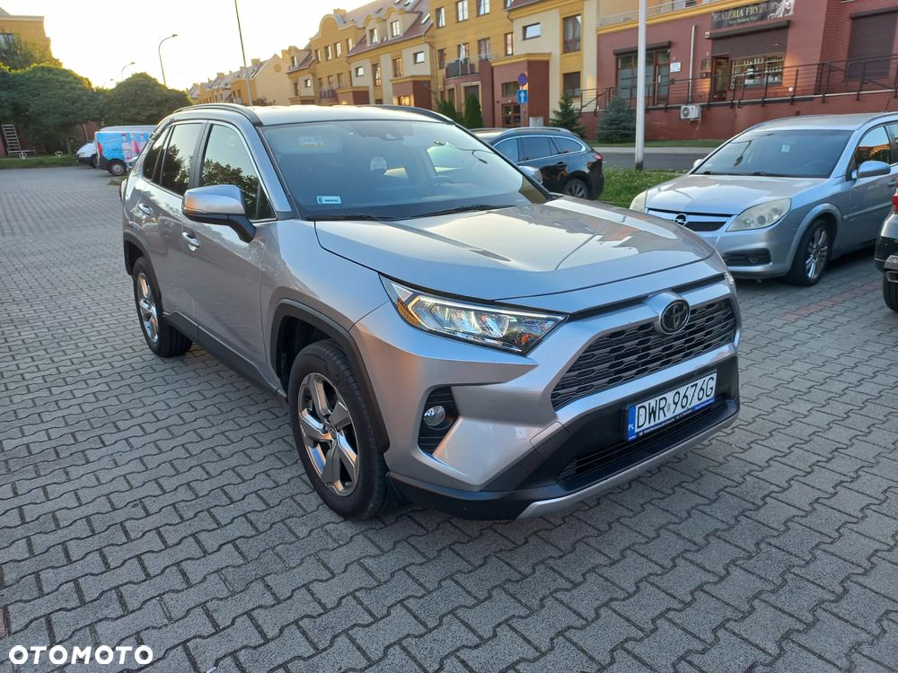 Toyota RAV4 - 2