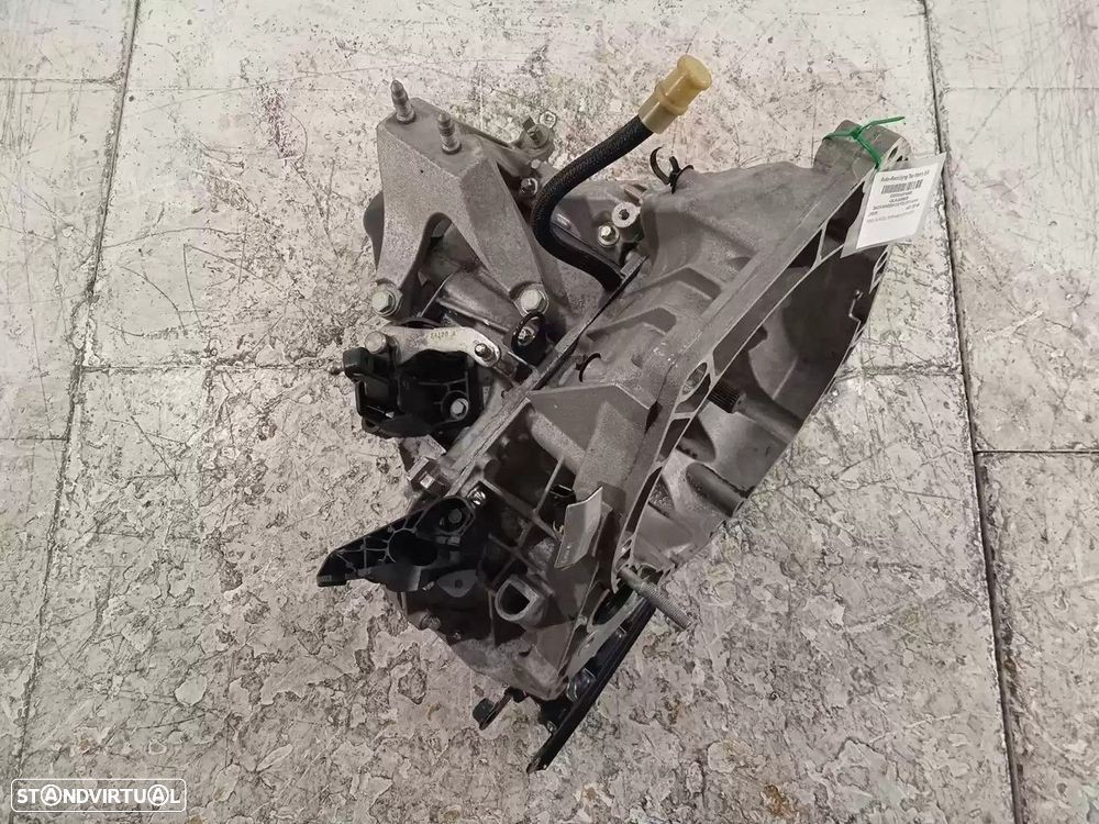 CAIXA VELOCIDADES DACIA SANDERO II 2018 - 4