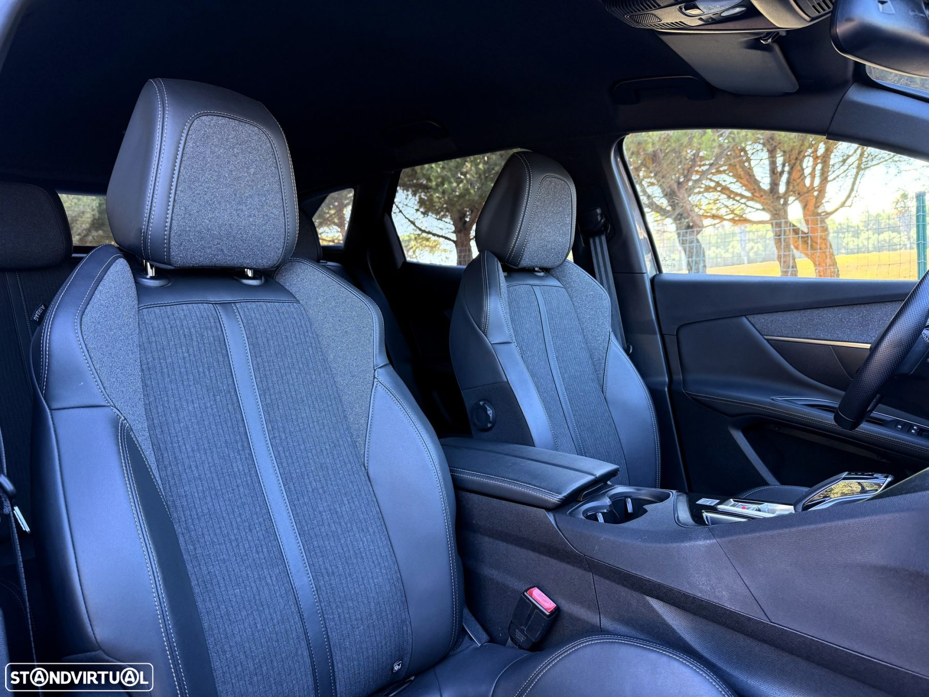 Peugeot 3008 1.2 PureTech GT Line EAT8 - 28