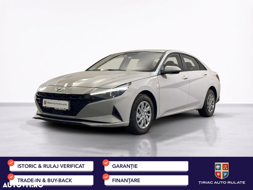 Hyundai Elantra - 2