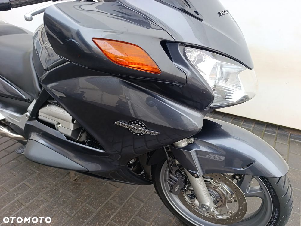 Honda ST - 33