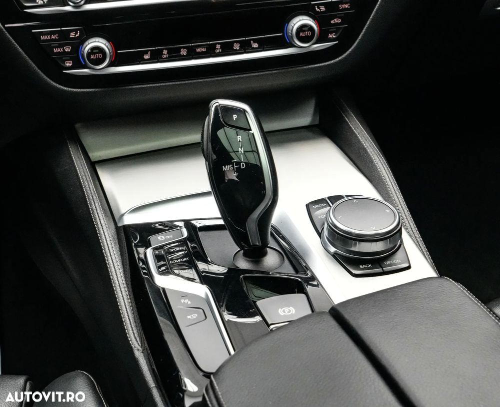 BMW Seria 5 530d xDrive Aut. Luxury Line - 22