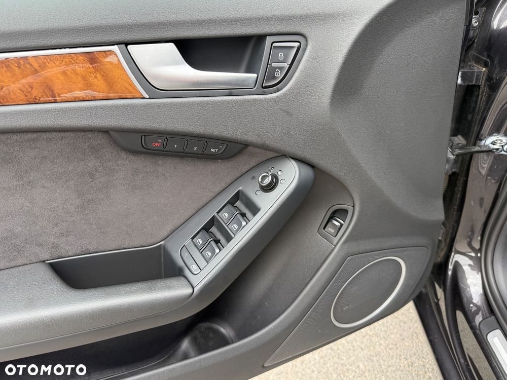 Audi A4 Avant 2.0 TDI Quattro - 34