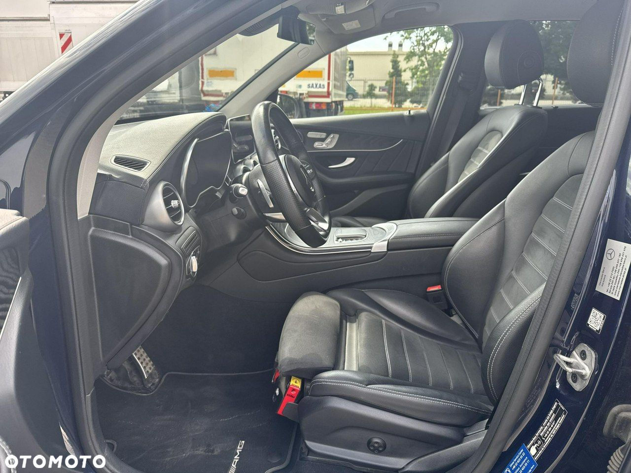 Mercedes-Benz GLC - 11