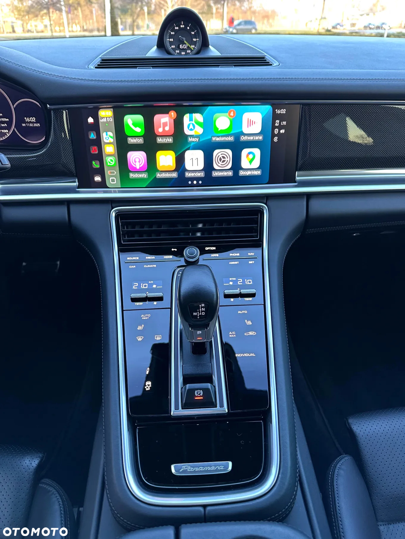 Porsche Panamera 4 E-Hybrid Sport Turismo Platinum Edition - 24
