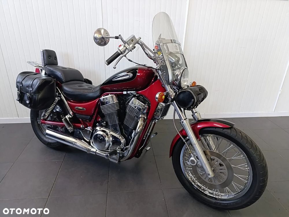 Suzuki Intruder - 1