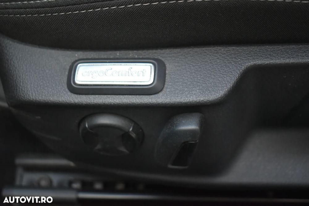 Volkswagen Passat 2.0 TDI DSG Comfortline - 13