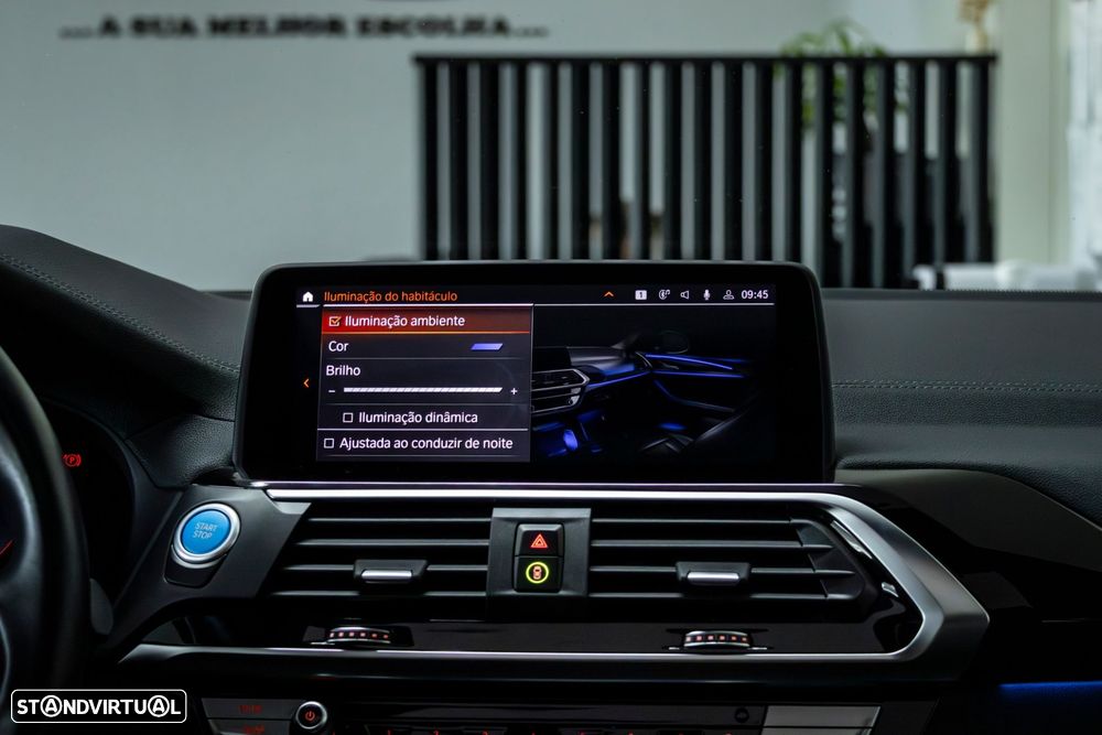 BMW iX3 Inspiring - 39