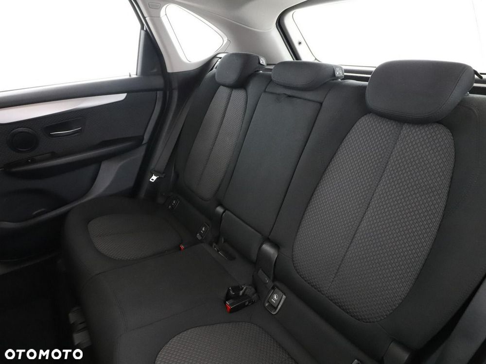 BMW Seria 2 218d Advantage - 17