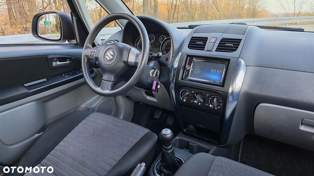 Suzuki SX4 1.6 VVT 4x4 Style - 28