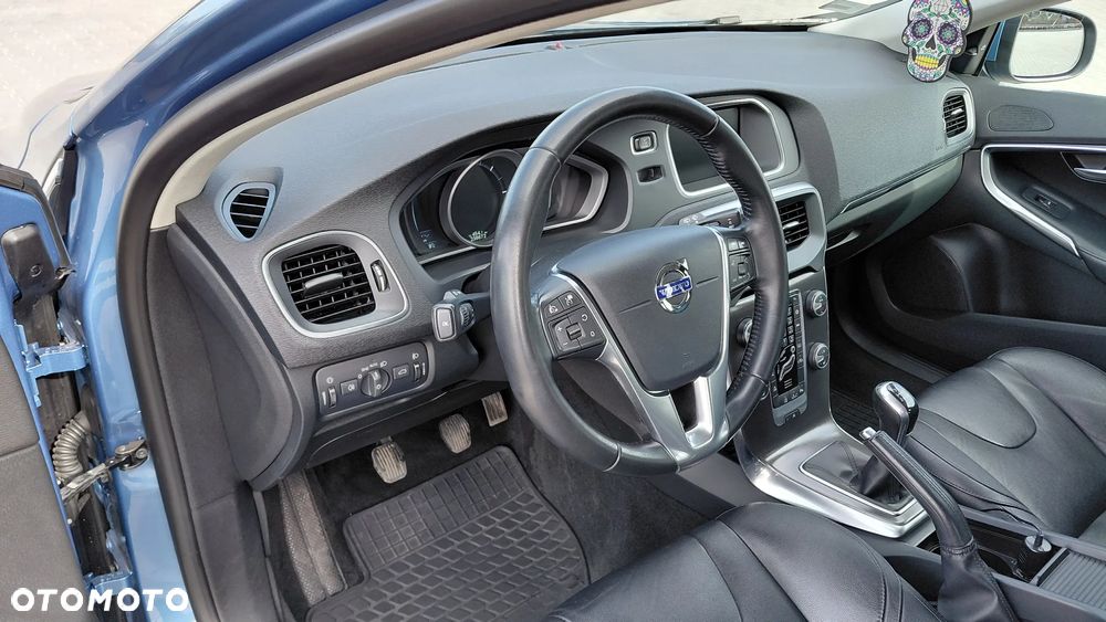 Volvo V40 D2 Momentum - 6