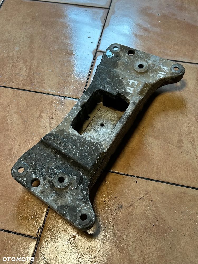 BMW F10 F11 ŁAPA PODUSZKA SKRZYNI BIEGÓW 6781222 - 1