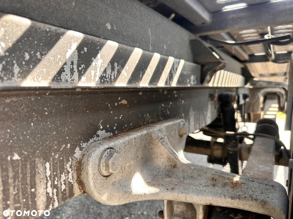 Mercedes-Benz Sprinter 906 - 25