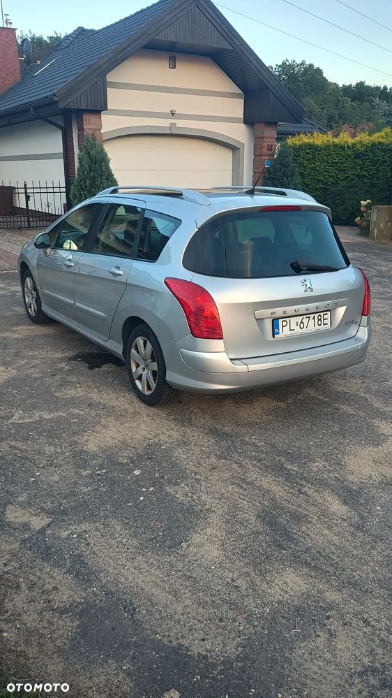 Peugeot 308 HDi FAP 135 Platinum - 4