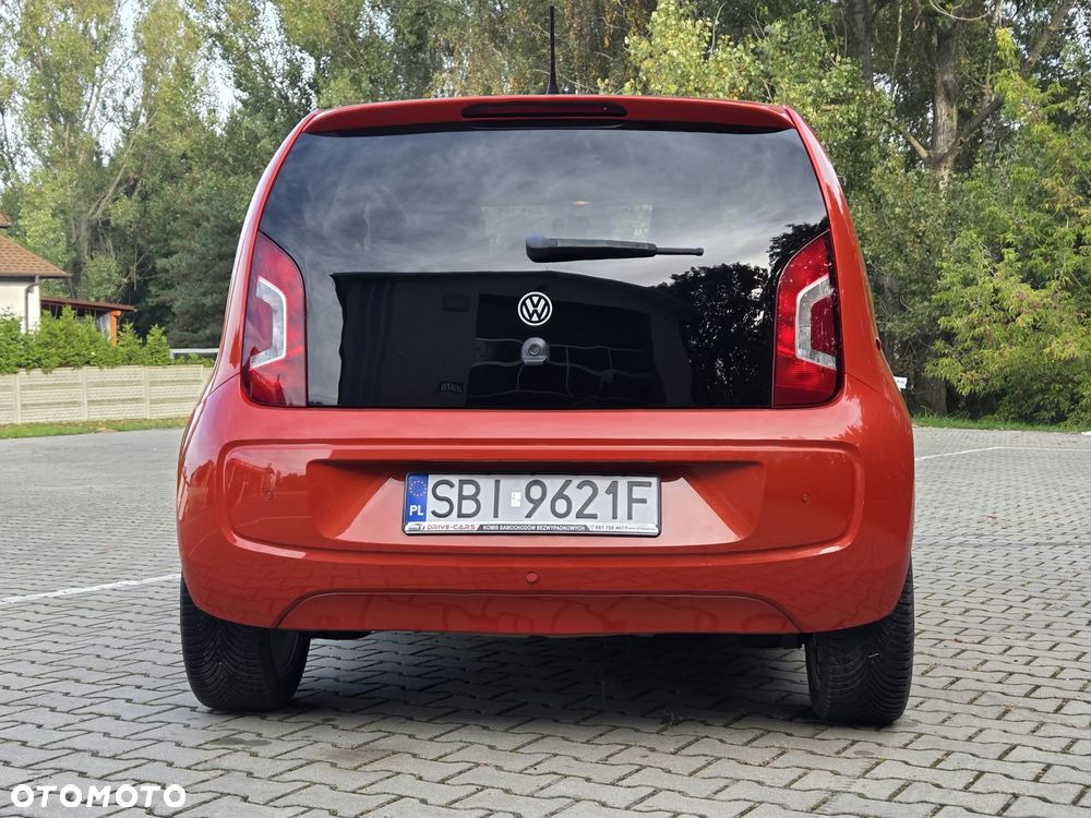 Volkswagen up! groove - 24