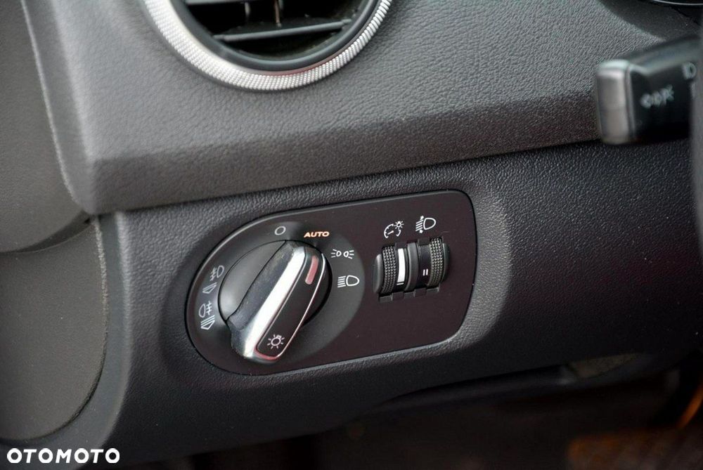 Audi A3 Sportback 1.8 TFSI Attraction S tronic - 30