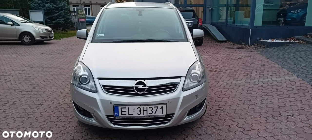 Opel Zafira - 2
