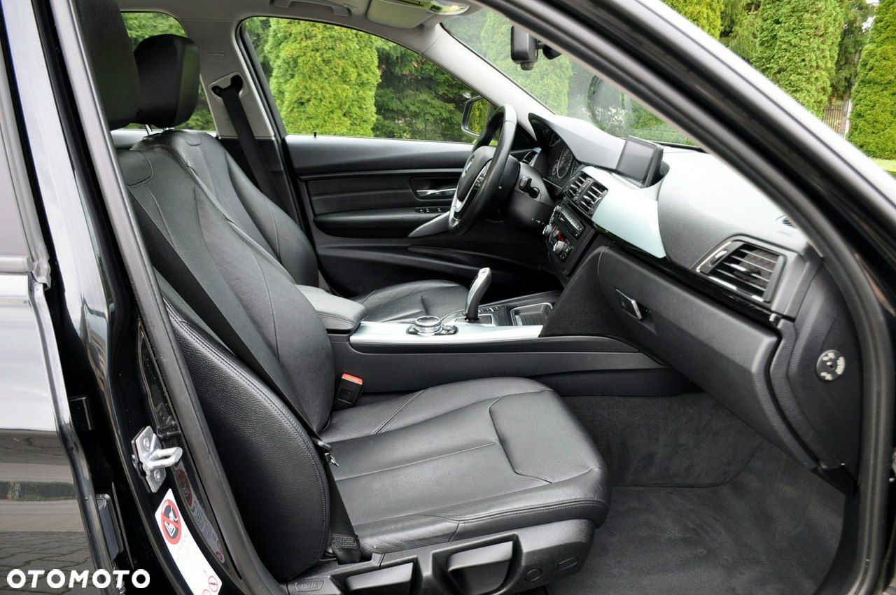 BMW Seria 3 - 17