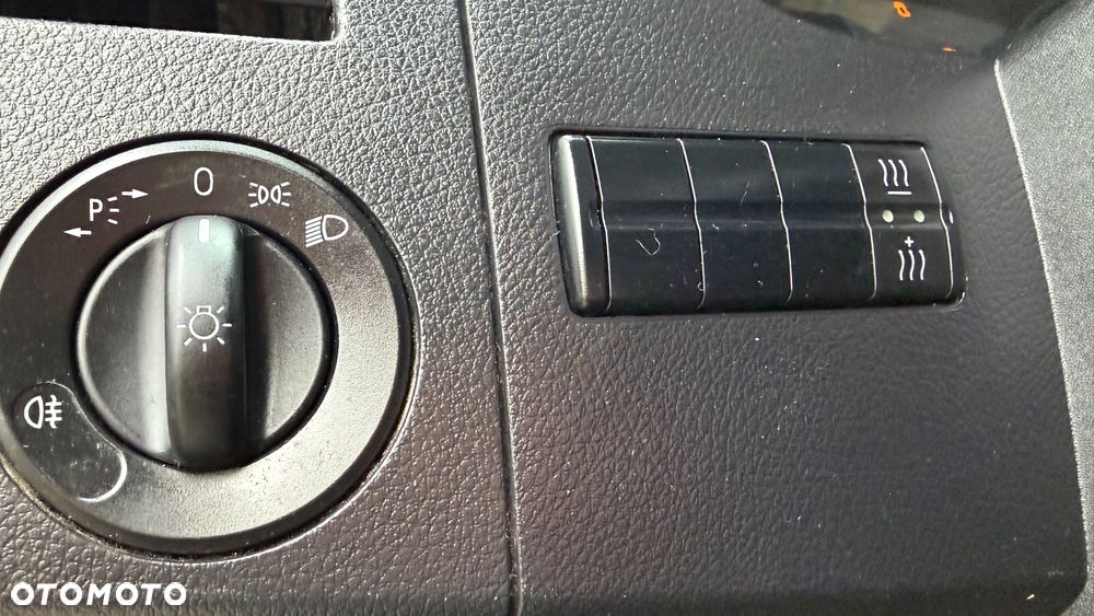 Mercedes-Benz Sprinter - 23