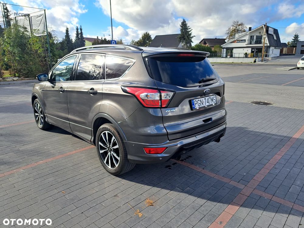 Ford Kuga - 4