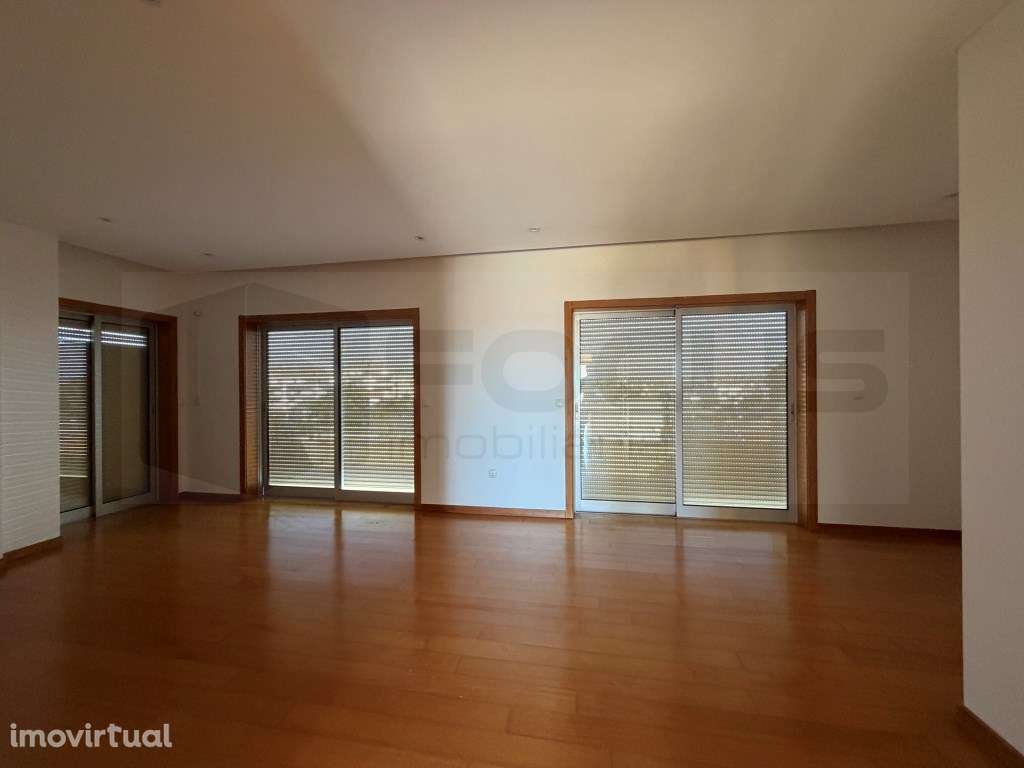 Apartamento T2 disponível para arrendamento - Aveiro - Grande imagem: 3/14