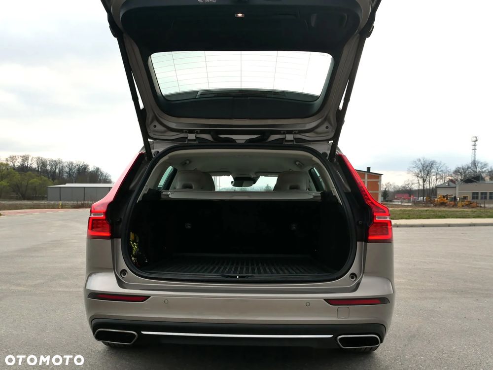 Volvo V60 B5 B AWD Inscription - 12