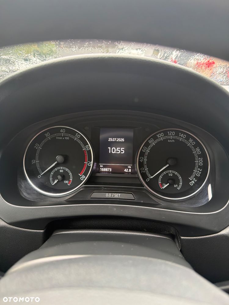 Skoda RAPID 1.0 TSI Ambition - 2