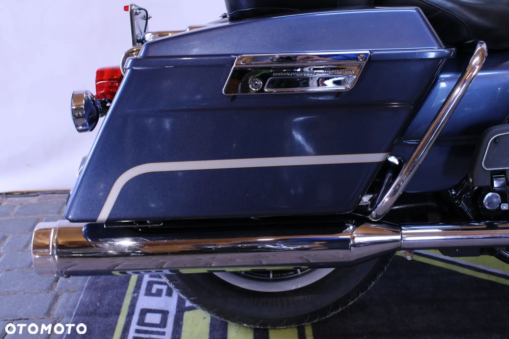 Harley-Davidson Touring Road King - 13