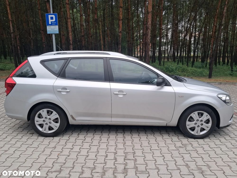Kia Ceed 1.4 Comfort + - 9